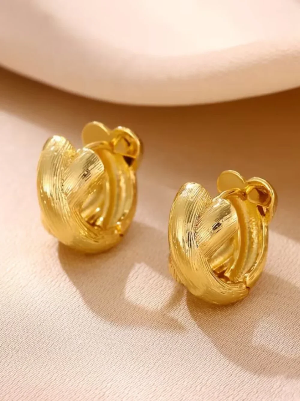 14K Gold Womens Small Twisted Knot Hoop Earrings Ladies 14 Karat Silver Jewelry